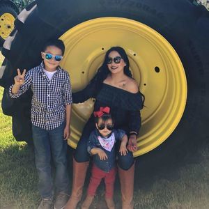 Meet your Posher, Dana